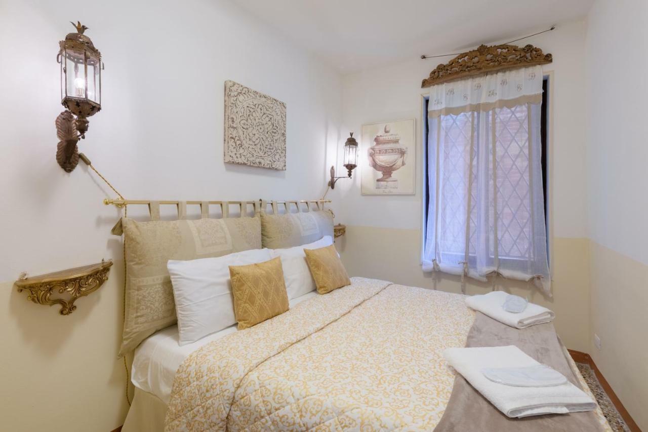 Hotel Mezzo Pozzo 2*